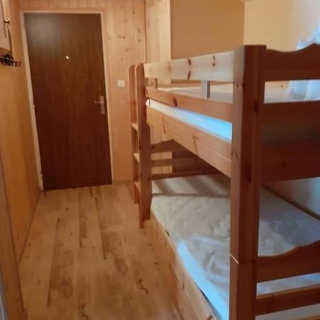 Grand Appartement Aux Rousses Au Dessus De La Meublerie Du Bois De L'Ours Ле Рус Екстериор снимка